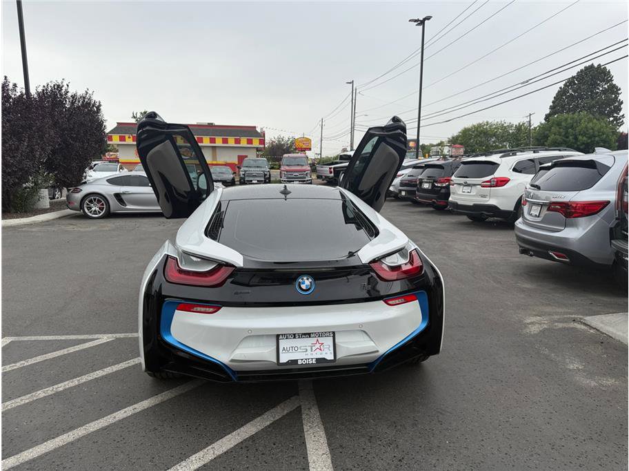 Used 2016 BMW i8 image 17