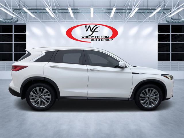 Used 2023 INFINITI QX50 Pure image 2