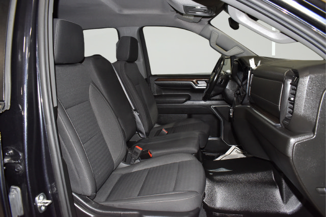Used 2023 Chevrolet Silverado 1500 LT AWD/4WD image 12