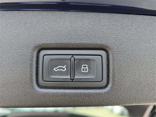 Certified 2025 Audi Q5 Premium w/ Convenience Package image 13