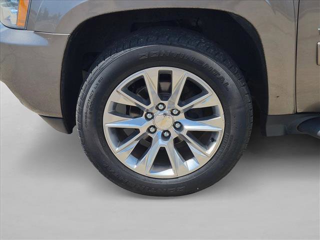Used 2011 Chevrolet Tahoe LT w/ Luxury Package AWD/4WD image 9