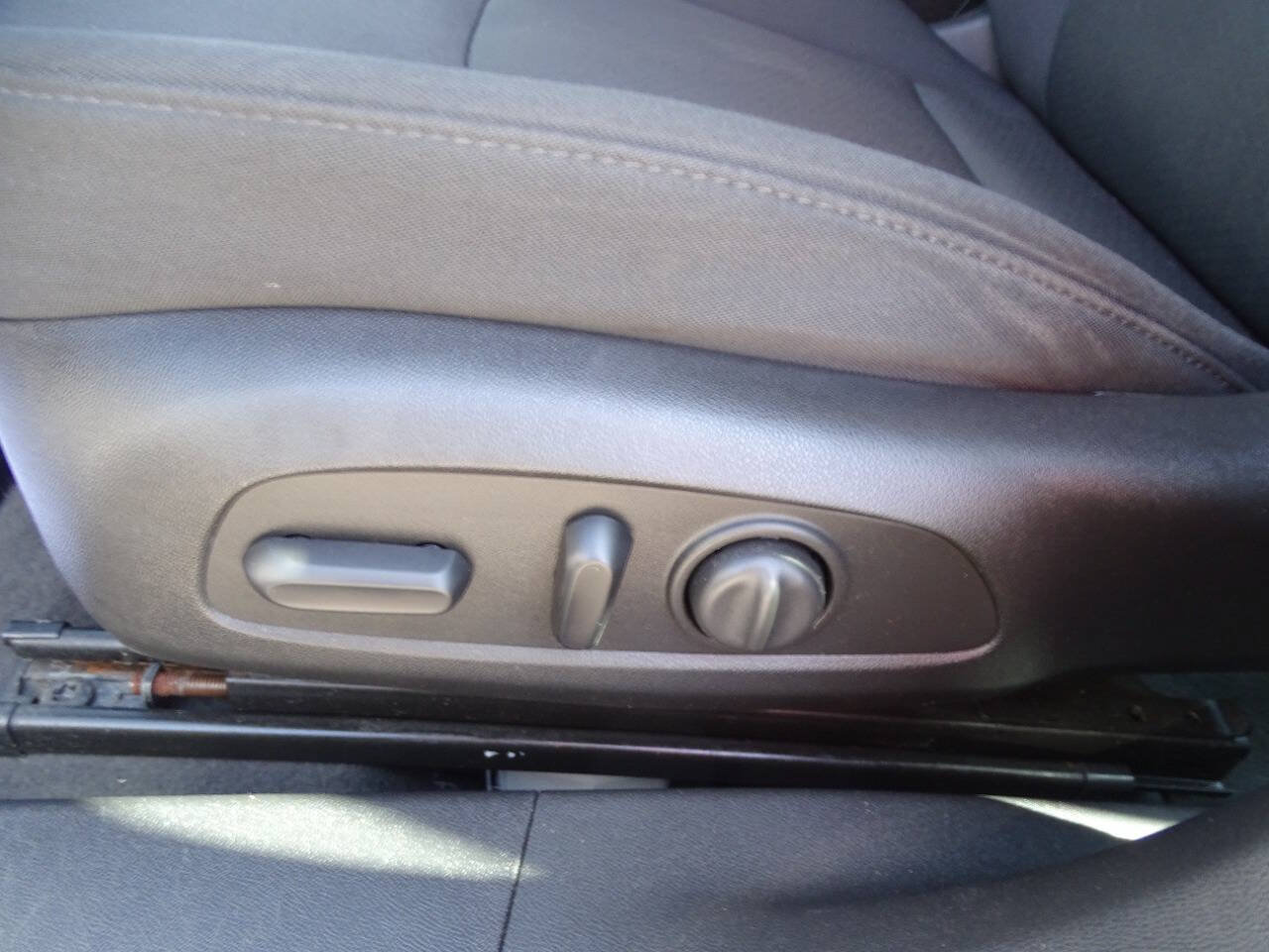 Used 2016 Chevrolet Malibu LT Sedan 4D FWD image 11