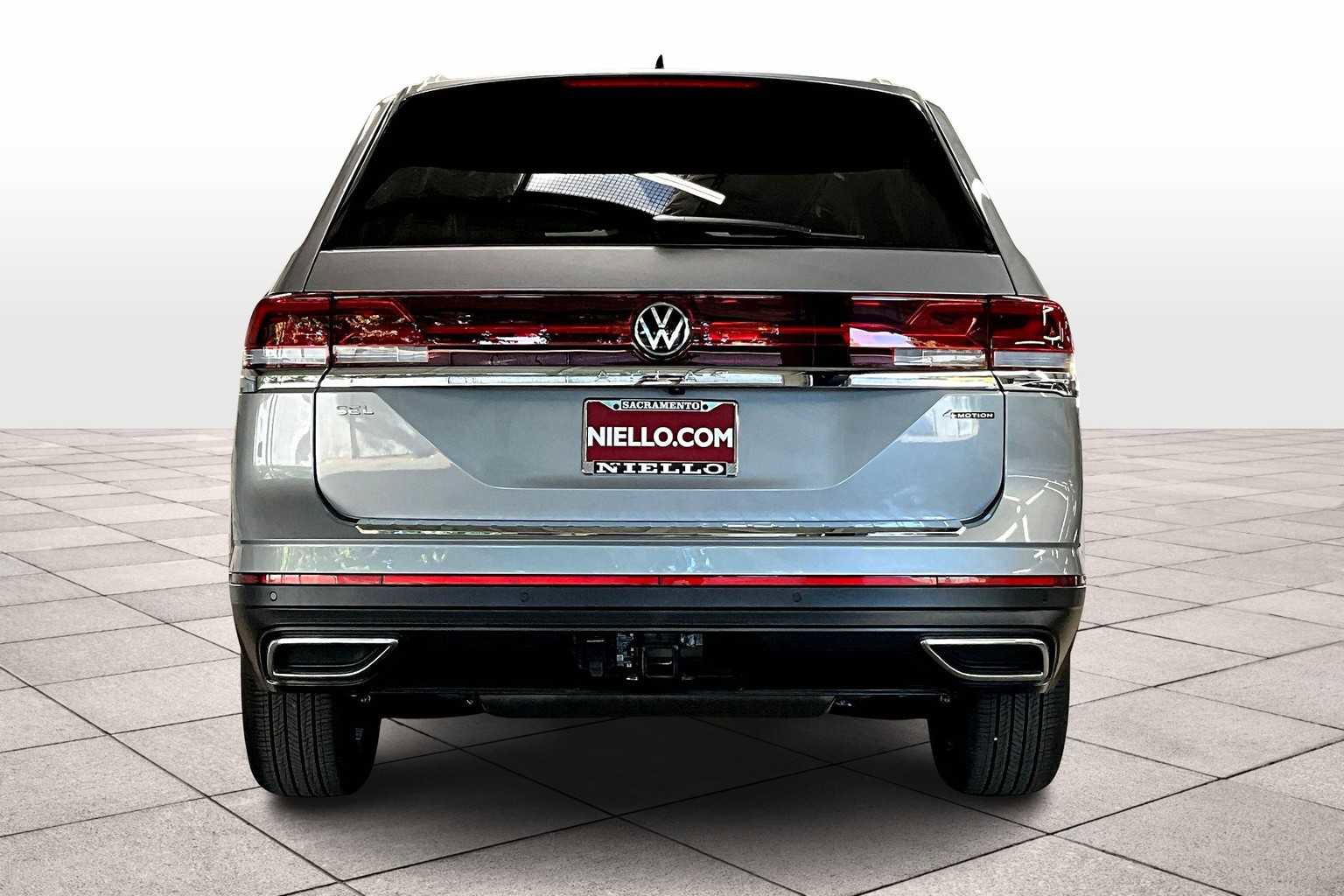 New 2026 Volkswagen Atlas SEL image 6
