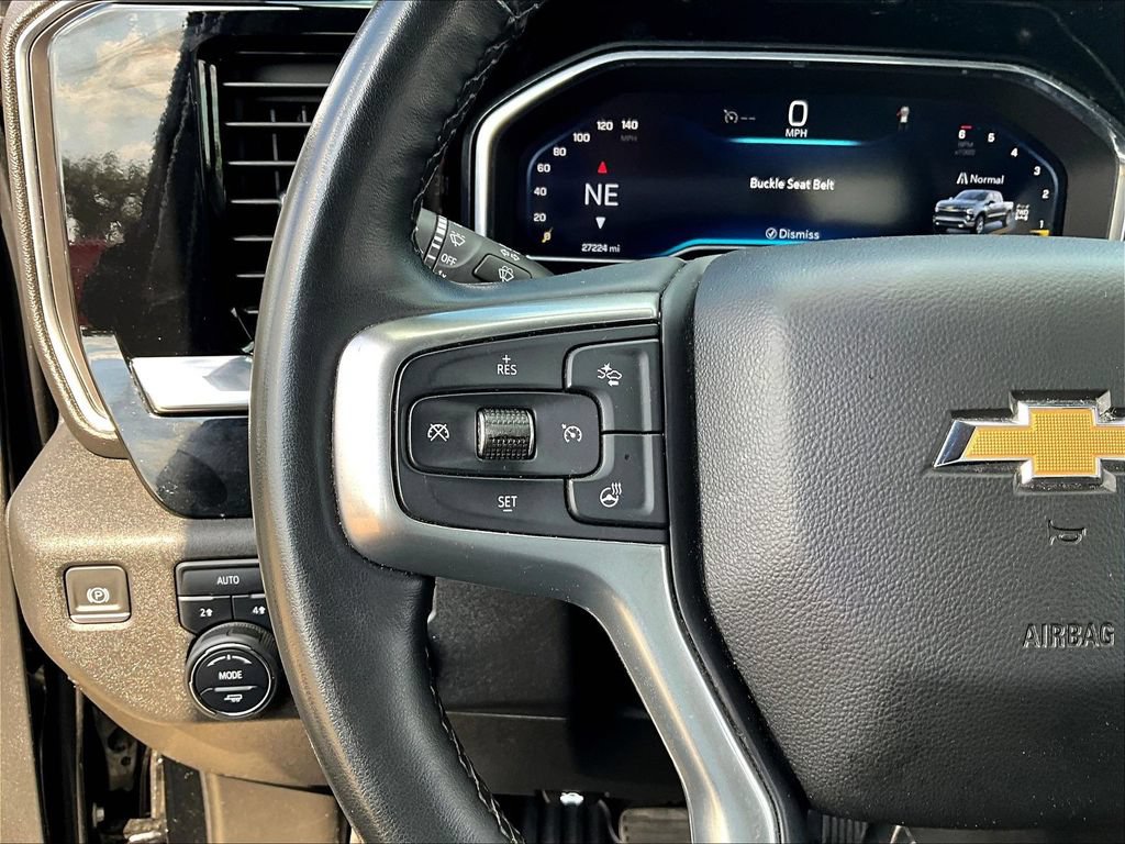 Used 2023 Chevrolet Silverado 1500 LT AWD/4WD image 14
