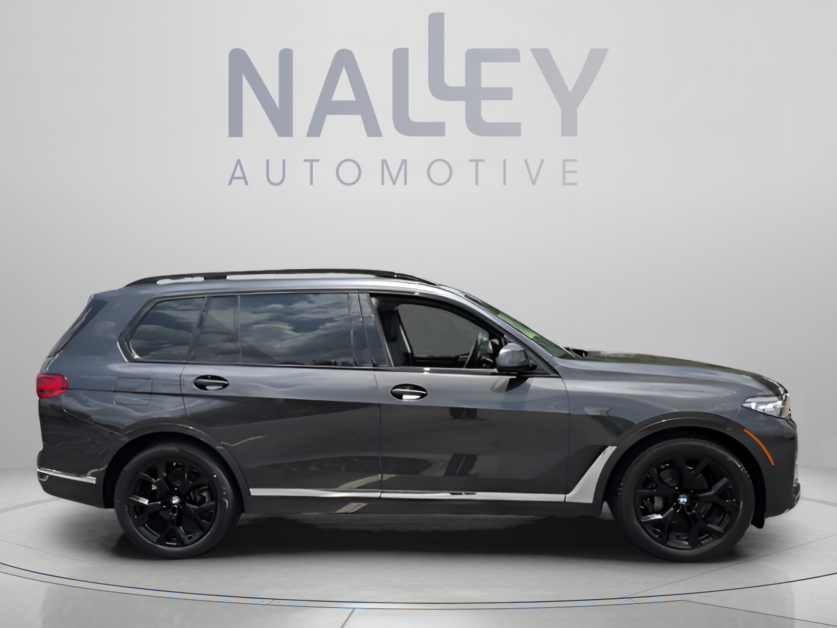 Used 2021 BMW X7 xDrive40i w/ Premium Package AWD/4WD image 6