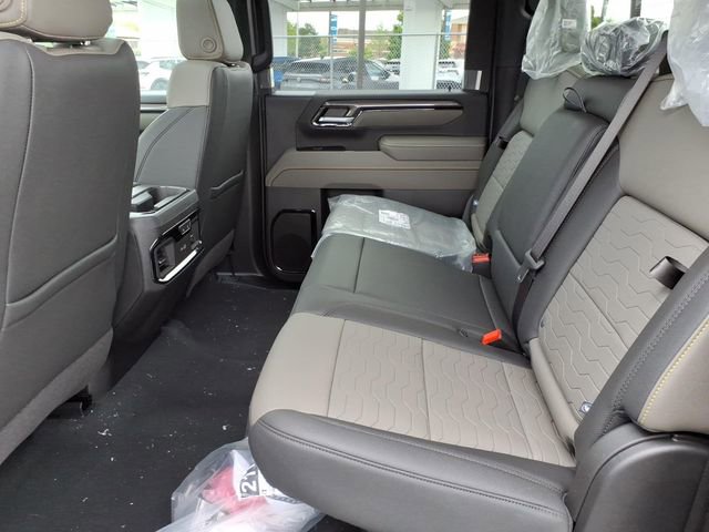 New 2026 Chevrolet Silverado 2500 ZR2 w/ LPO, Dark Essentials Package AWD/4WD image 9