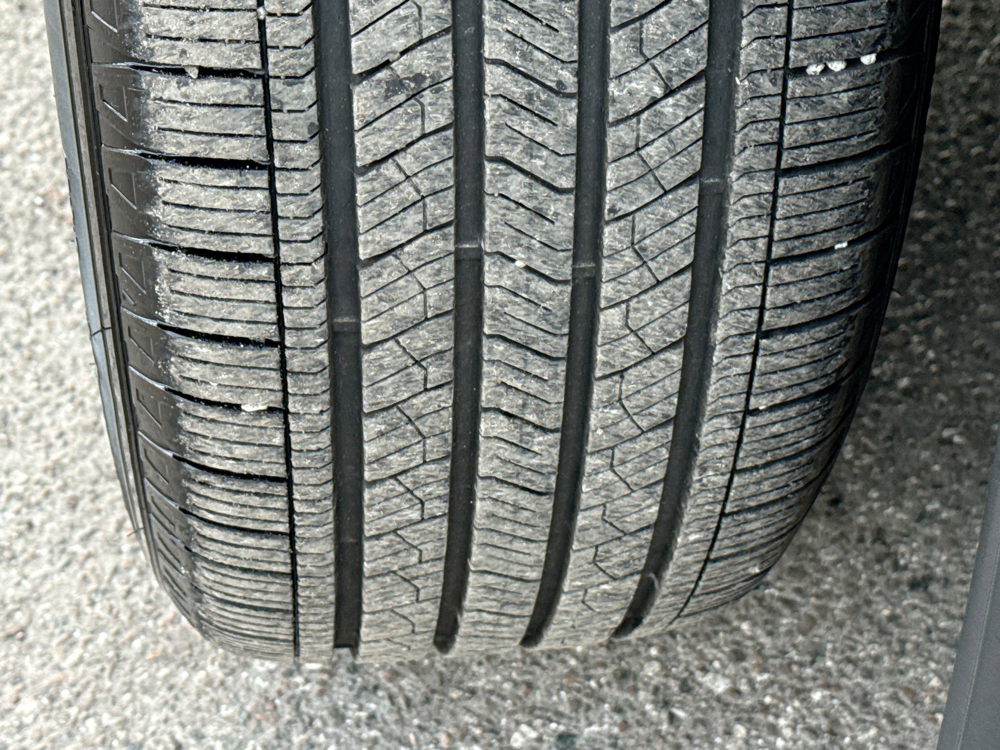 Used 2023 Nissan Pathfinder SV image 43