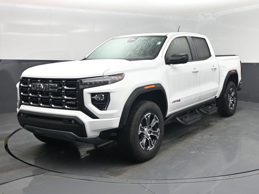 Used 2025 GMC Canyon AT4 w/ Technology Plus Package AWD/4WD image 22
