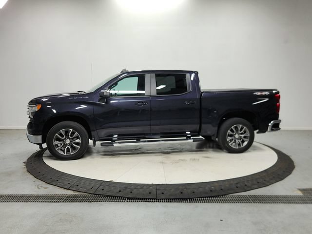 Used 2024 Chevrolet Silverado 1500 LT AWD/4WD image 5