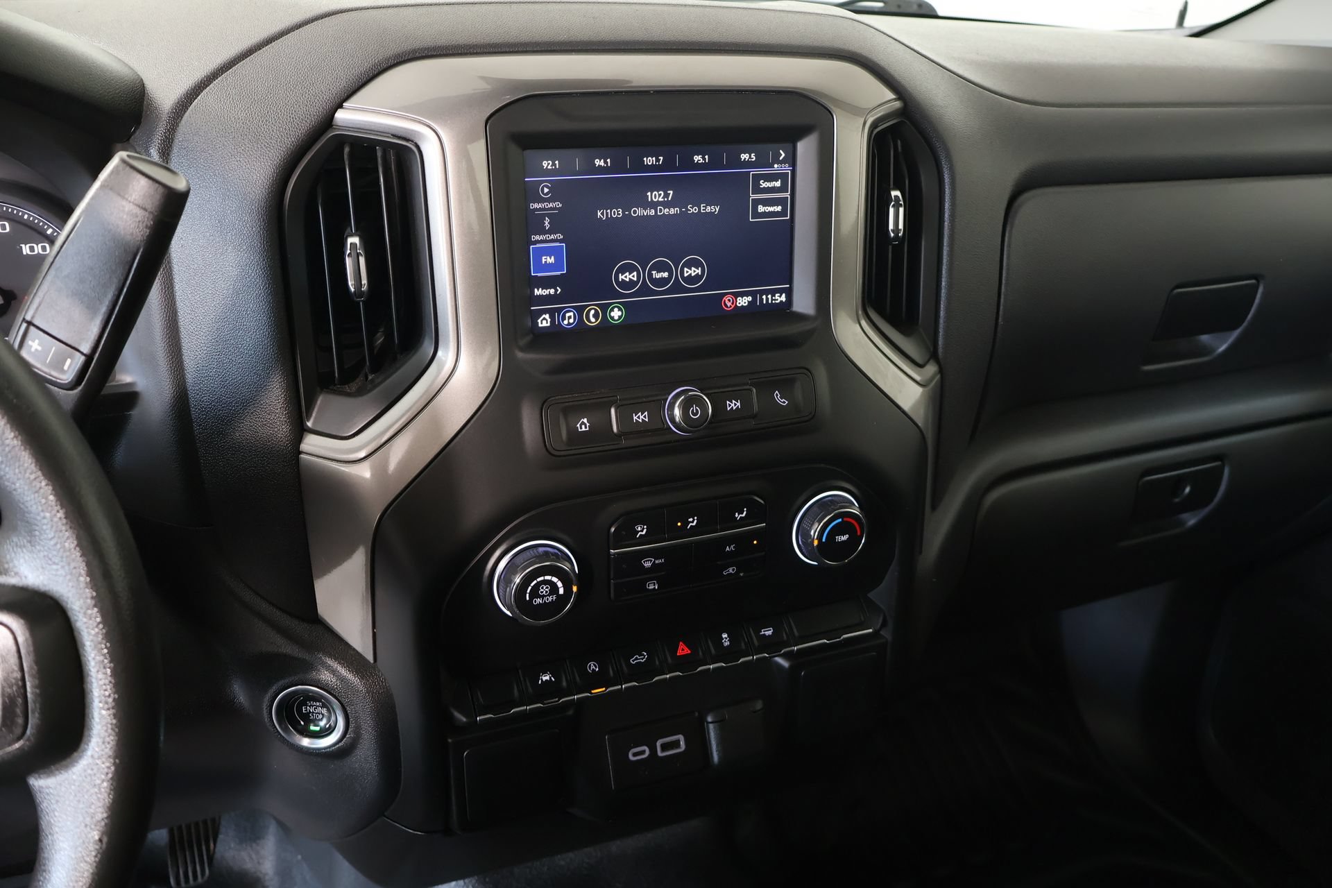 Used 2025 Chevrolet Silverado 1500 W/T RWD image 5