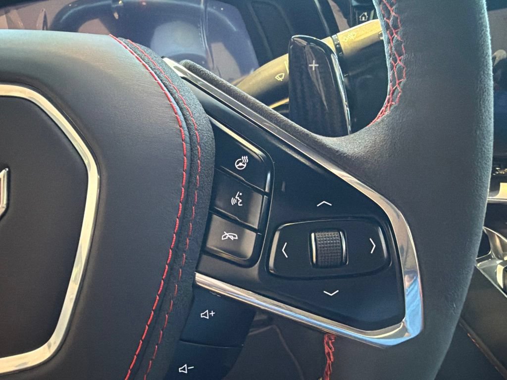 Used 2024 Chevrolet Corvette Z06 RWD image 20