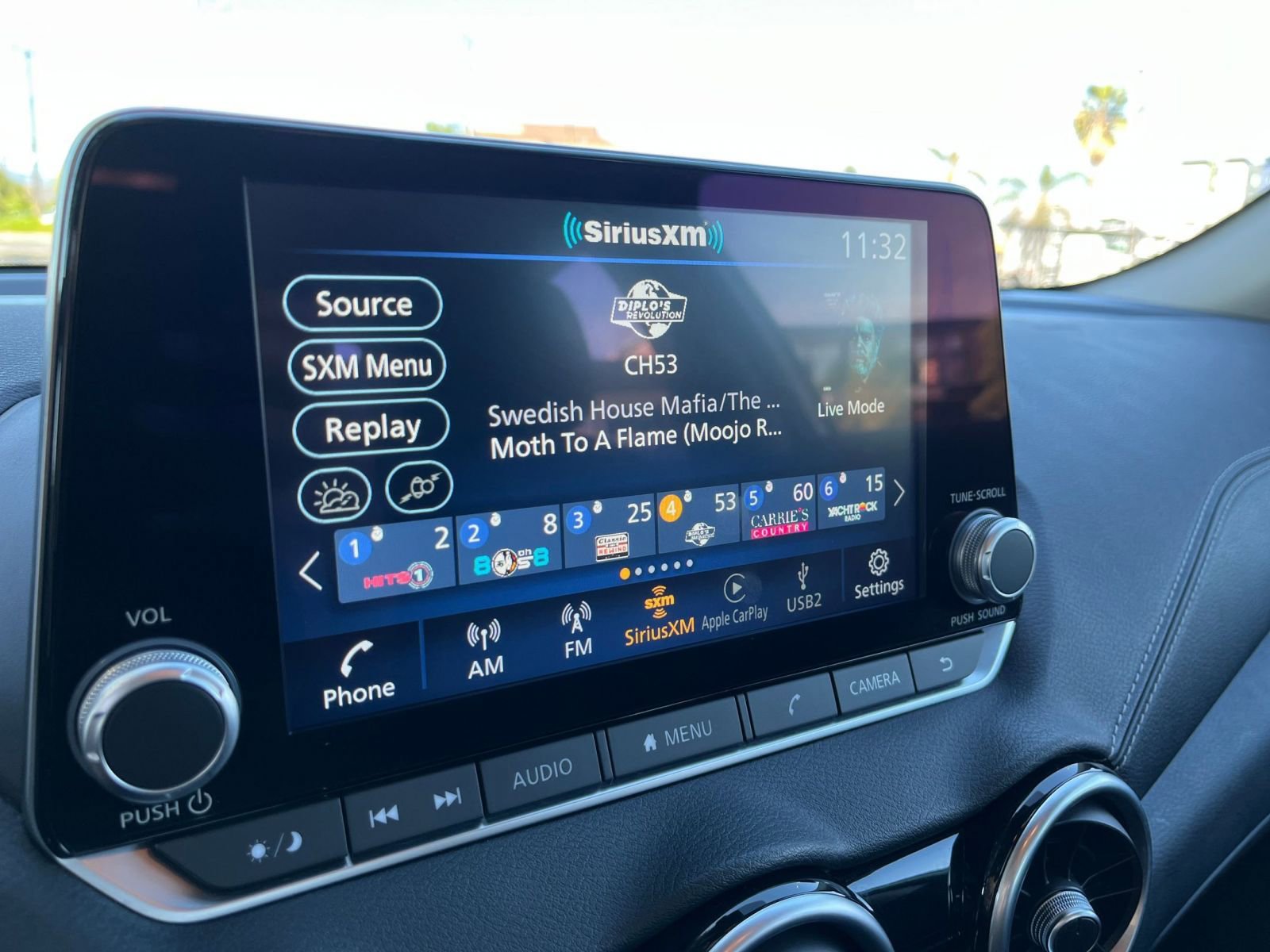 Used 2025 Nissan Sentra SV FWD image 20