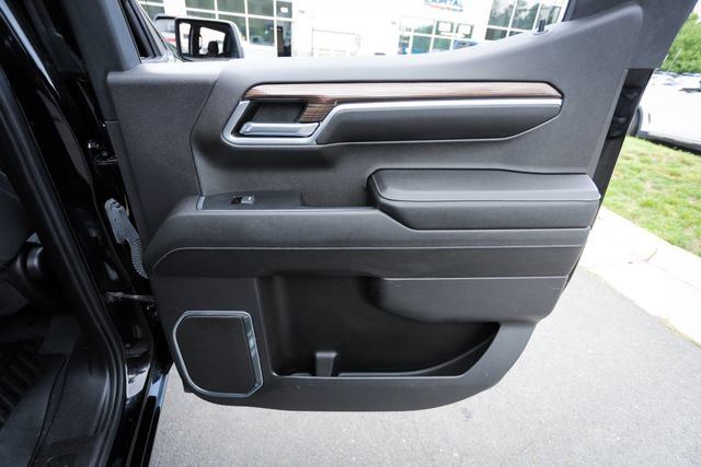 Used 2023 Chevrolet Silverado 1500 LT AWD/4WD image 60