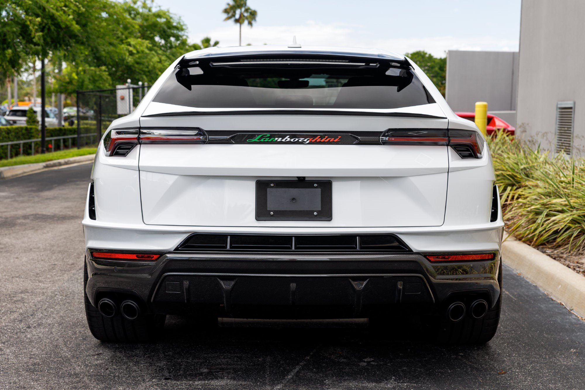 Used 2024 Lamborghini Urus Performante AWD/4WD image 4