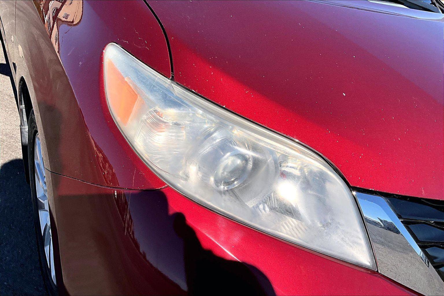 Used 2013 Toyota Sienna LE w/ Towing Pkg image 28