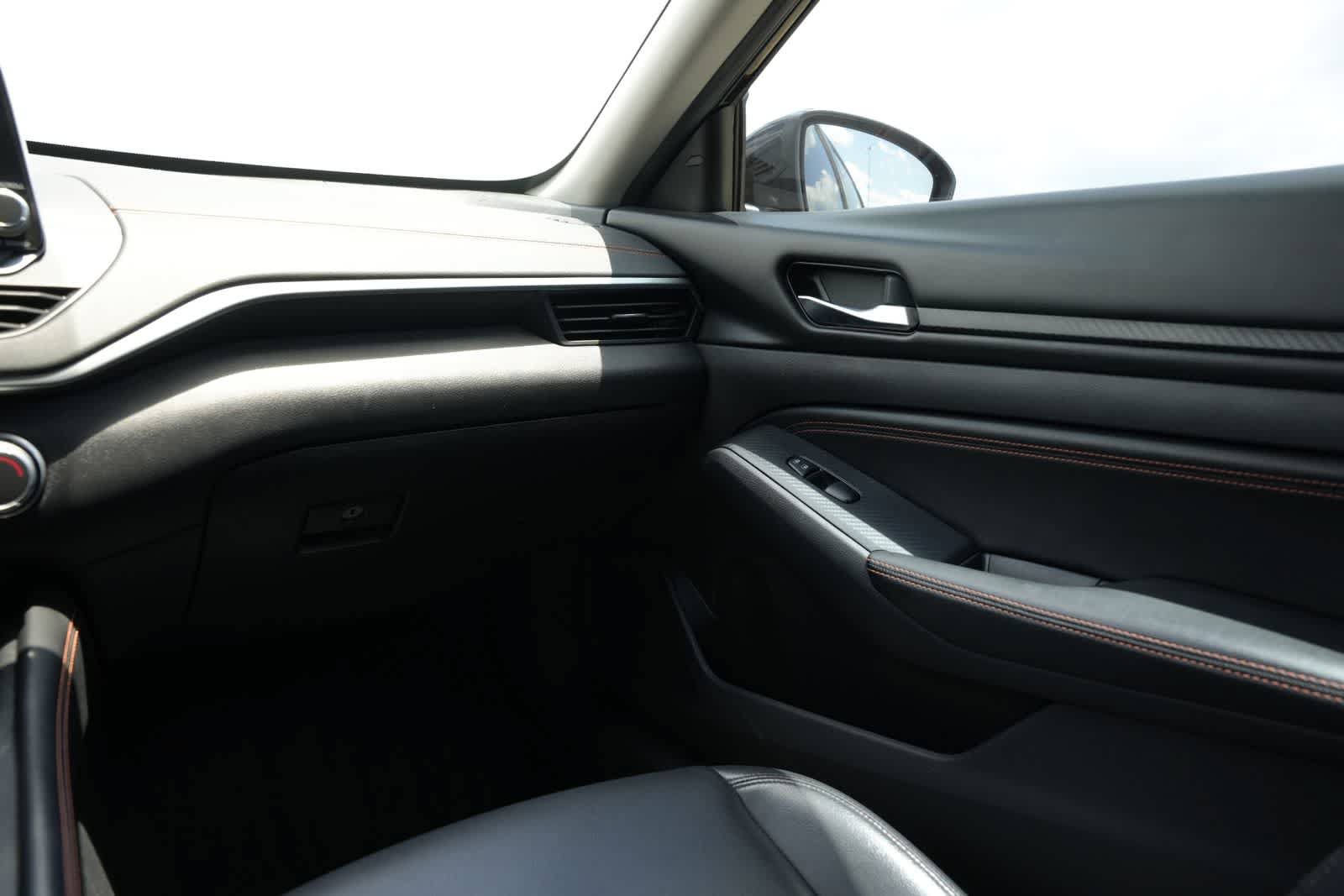 Used 2020 Nissan Altima 2.5 SR FWD image 8