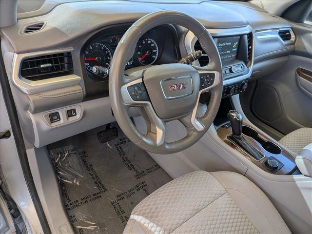 Used 2017 GMC Acadia SLE image 10