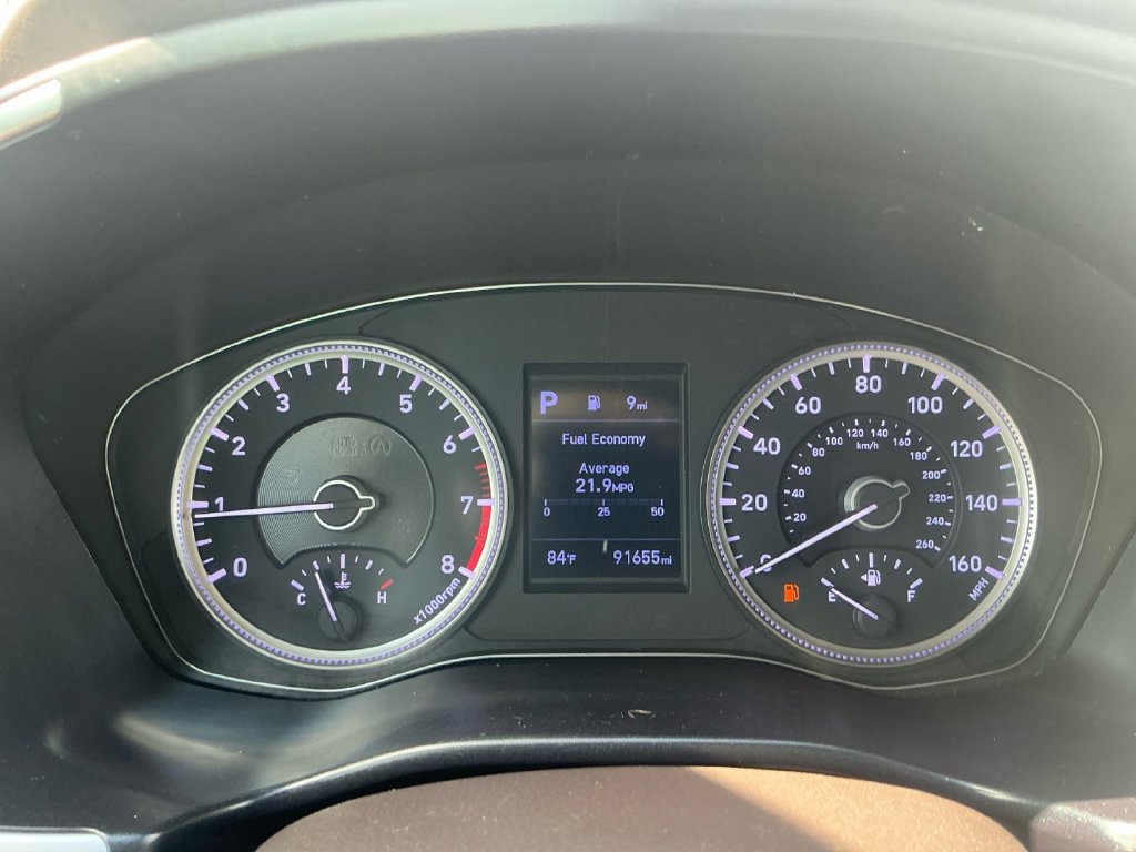 Used 2019 Hyundai Santa Fe SE FWD image 19
