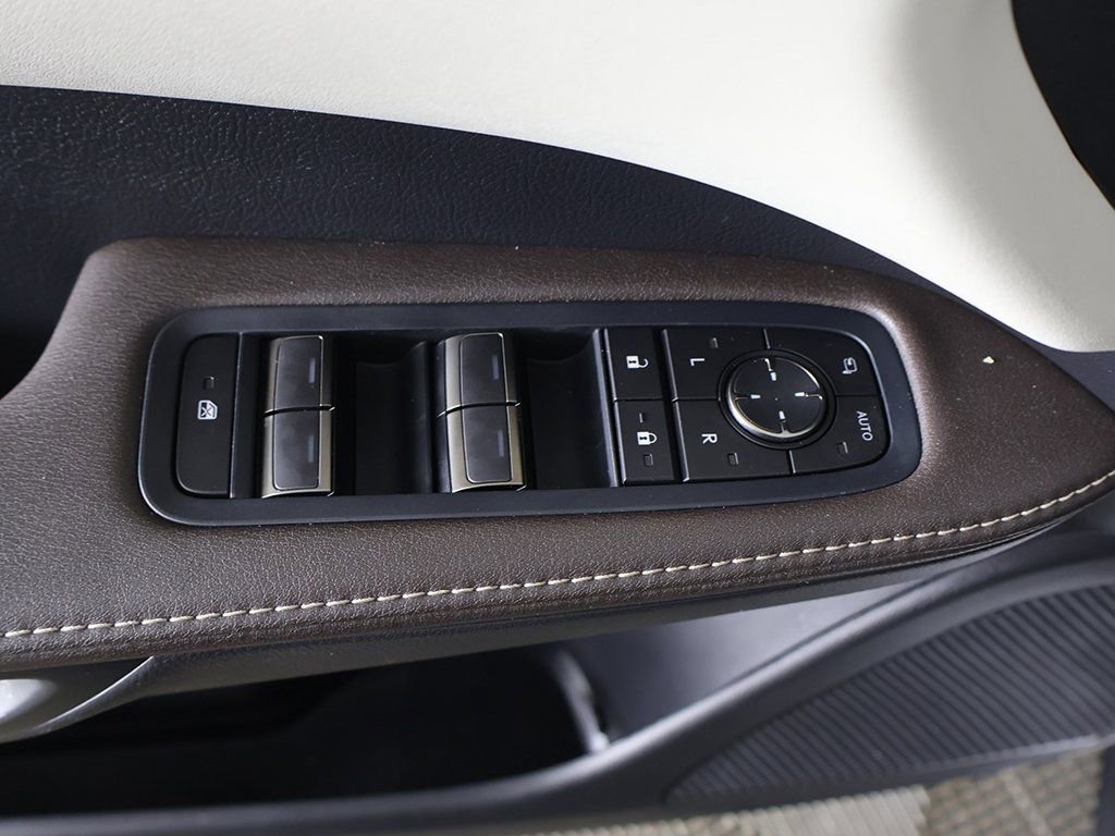 Used 2024 Lexus RX 350h w/ Accessory Package (K3) image 38