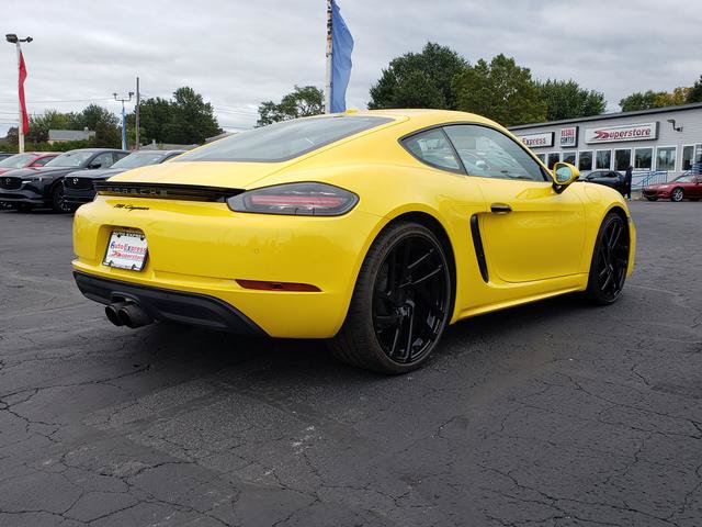 Used 2019 Porsche 718 Cayman RWD image 3