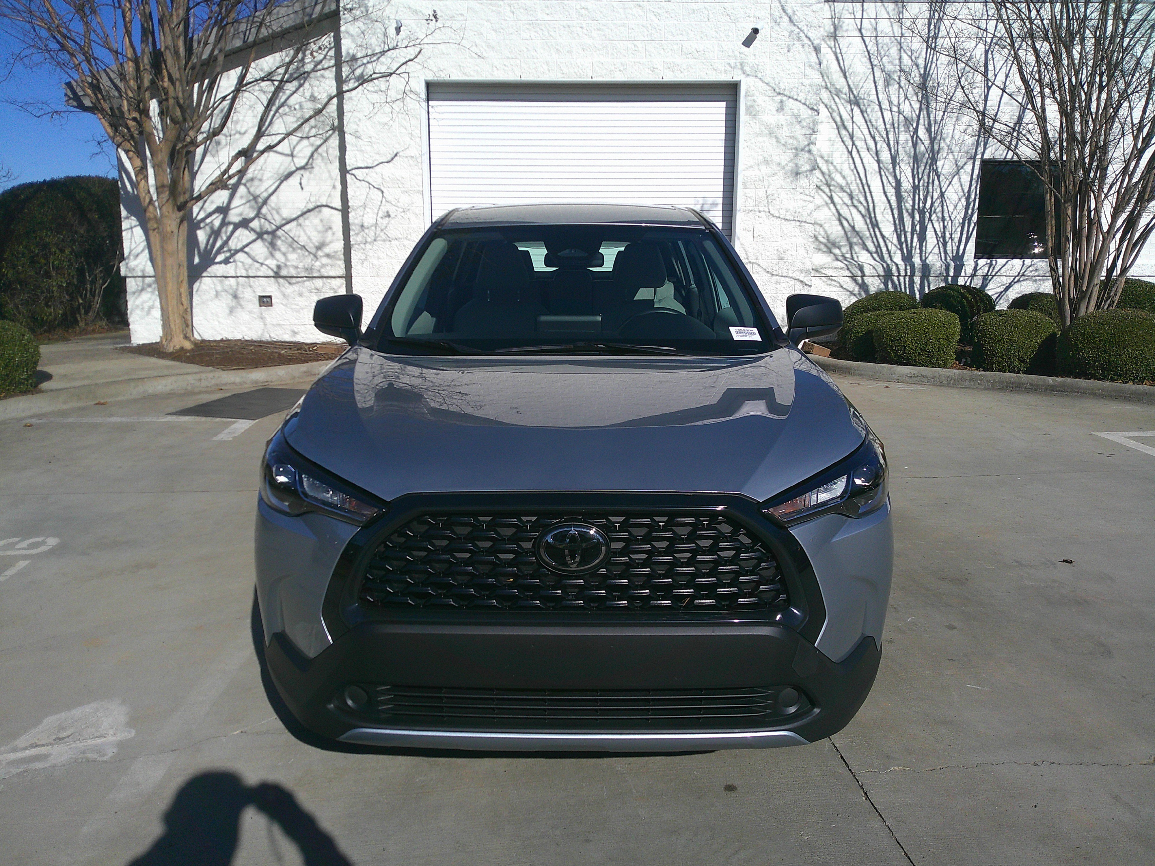 Used 2025 Toyota Corolla Cross L image 3