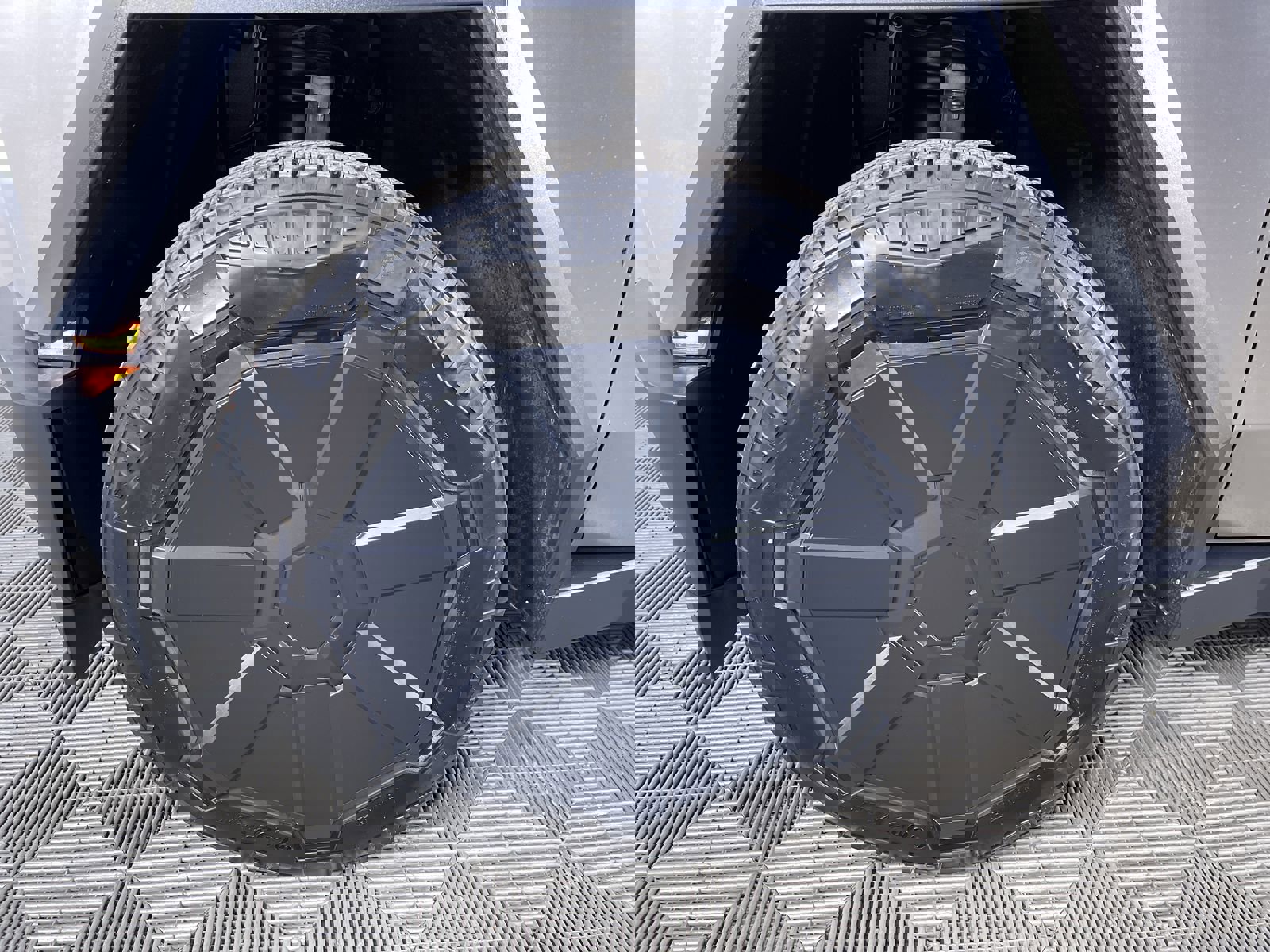 Used 2025 Tesla Cybertruck Cyberbeast image 25