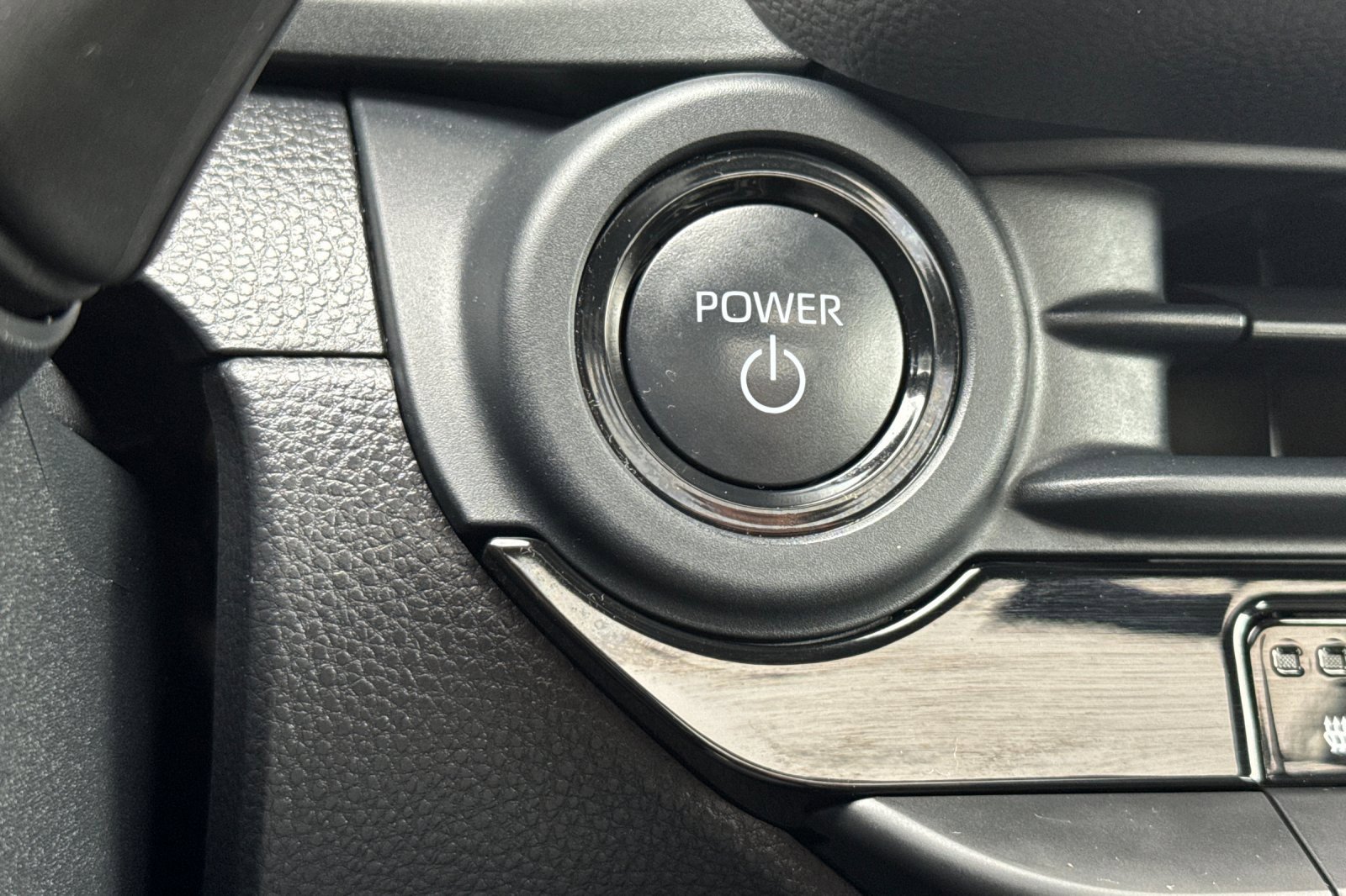 Used 2024 Toyota Crown Platinum image 25