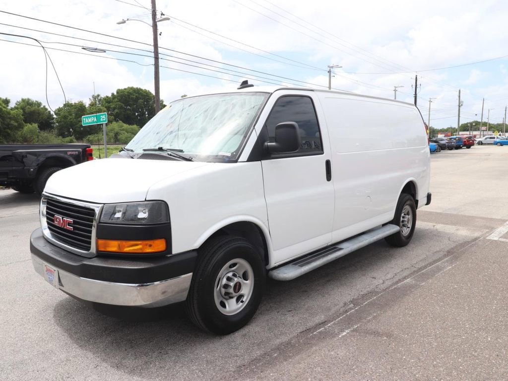 Used 2024 GMC Savana 2500 w/ Driver Convenience Package image 5