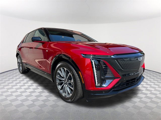 Used 2025 Cadillac Lyriq Sport image 3