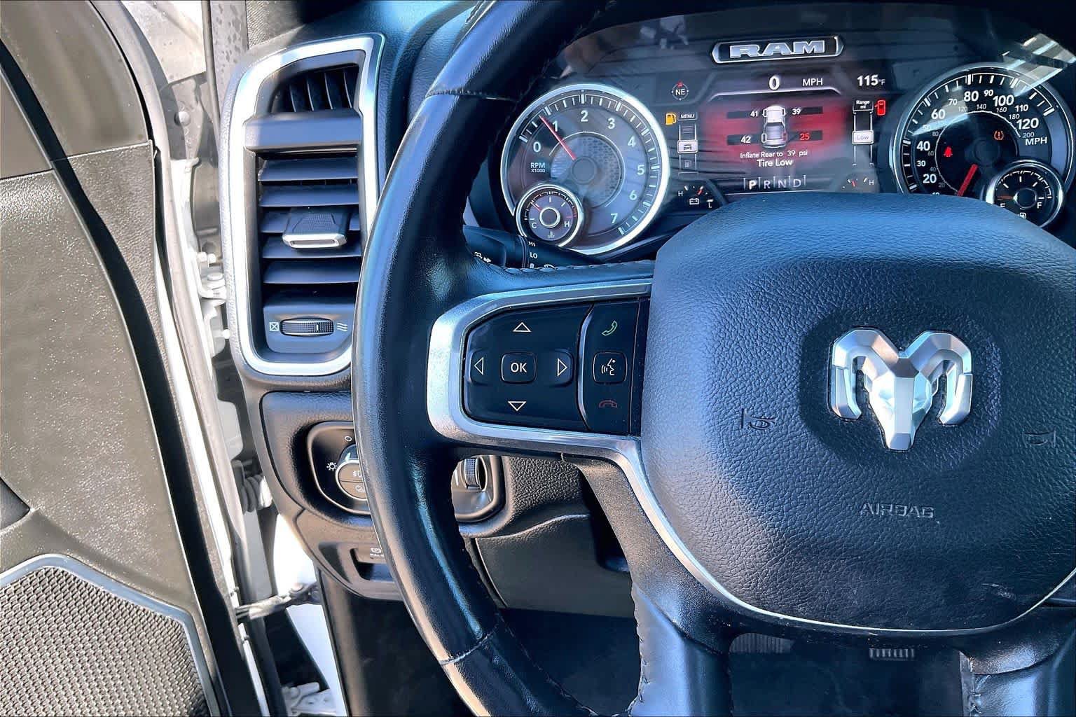 Used 2024 RAM 1500 Laramie AWD/4WD image 23