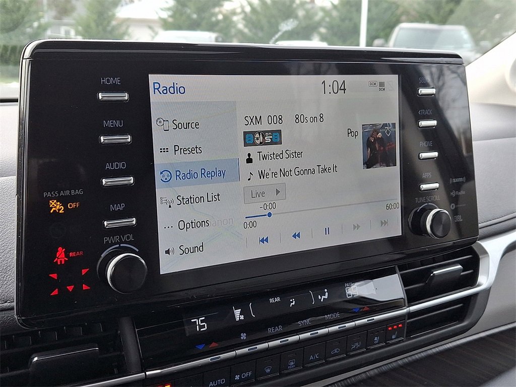 Certified 2024 Toyota Sienna Limited image 16