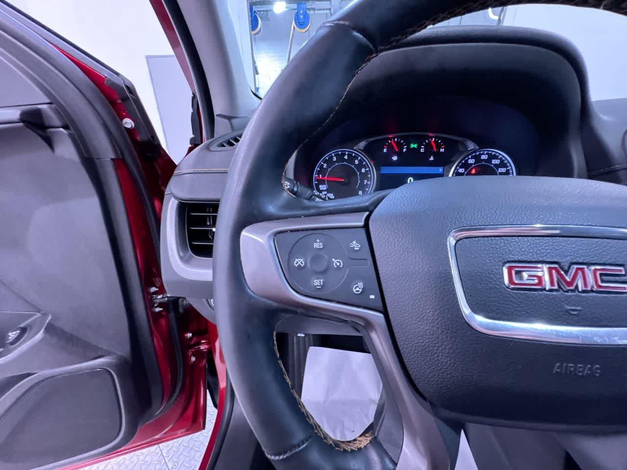 Used 2024 GMC Terrain AT4 AWD/4WD image 20