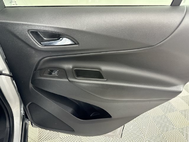 Used 2020 Chevrolet Equinox LT w/ Sport Edition FWD image 25