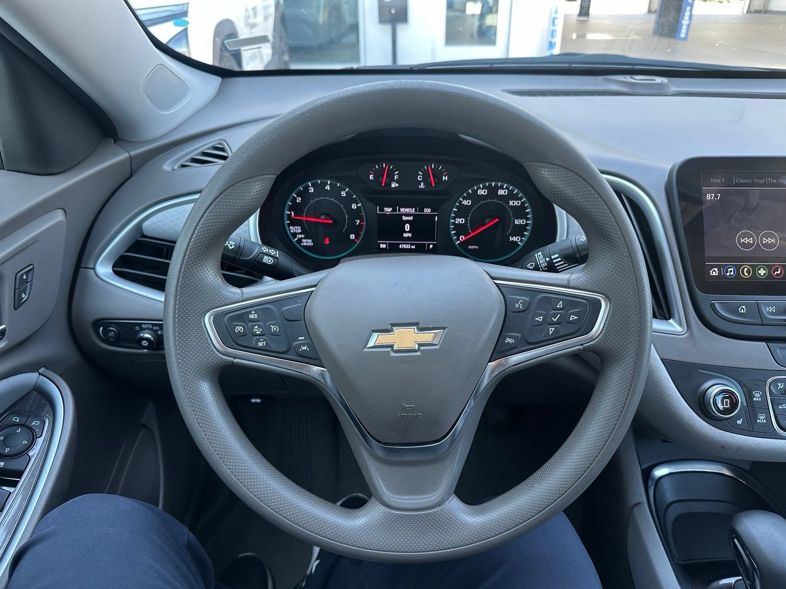 Used 2025 Chevrolet Malibu LT FWD image 10