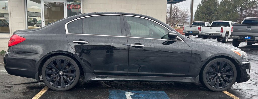 Used 2014 Hyundai Genesis 5.0 R-Spec RWD image 8