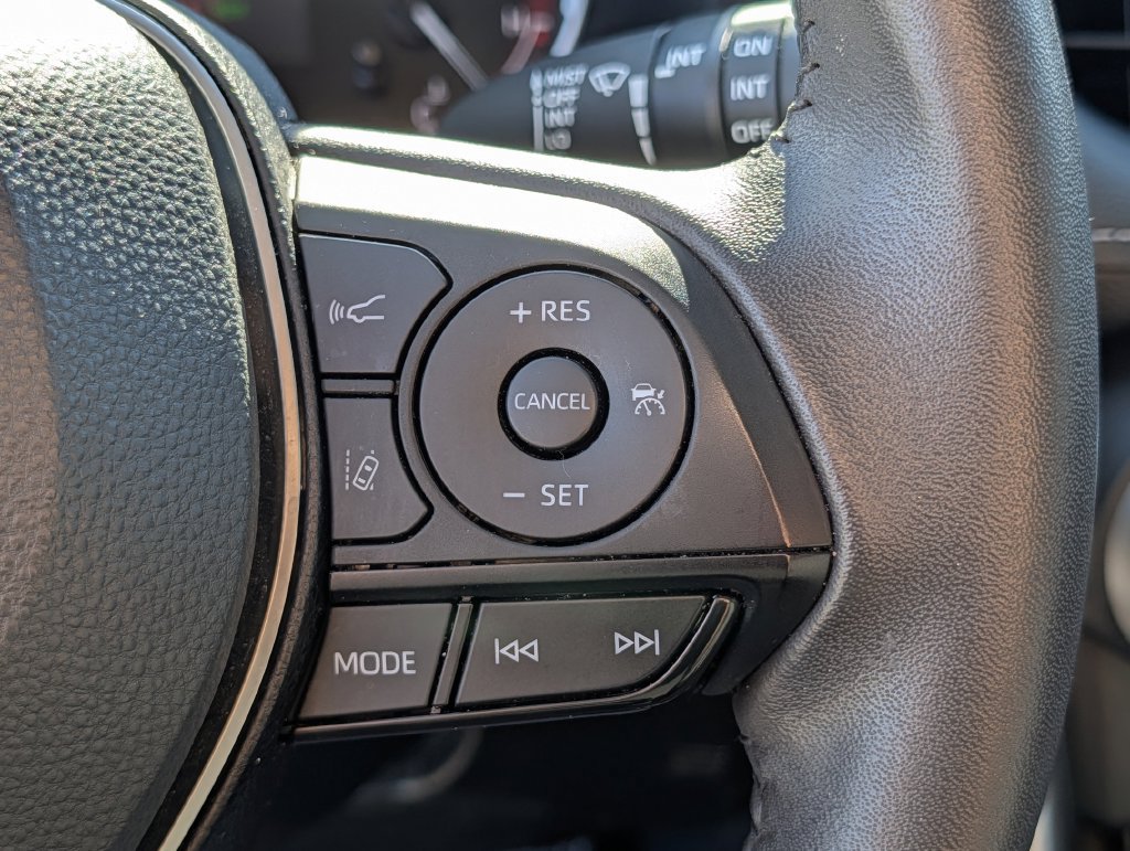 Used 2023 Toyota RAV4 XLE Premium FWD image 21