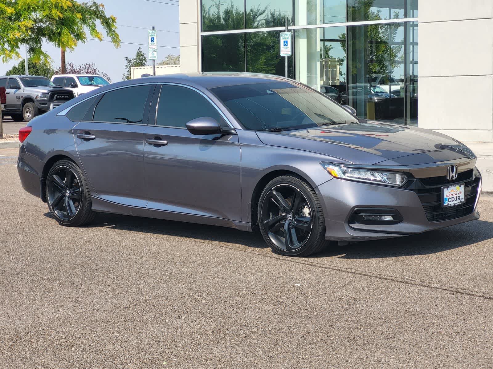Used 2019 Honda Accord Sport image 3