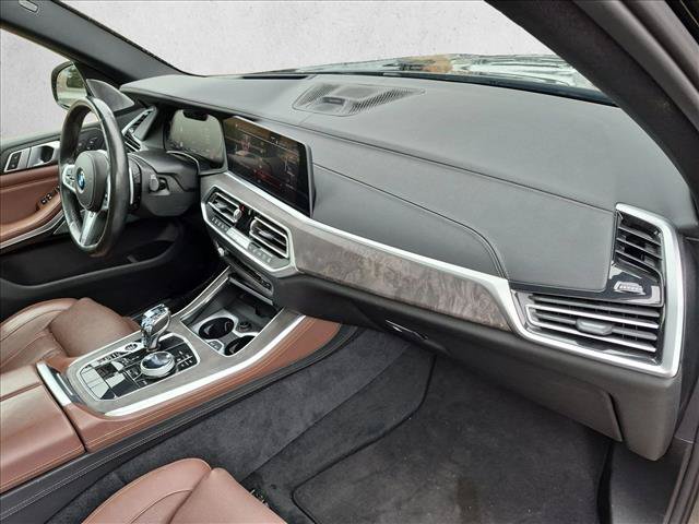Used 2019 BMW X5 xDrive50i w/ M Sport Package AWD/4WD image 24