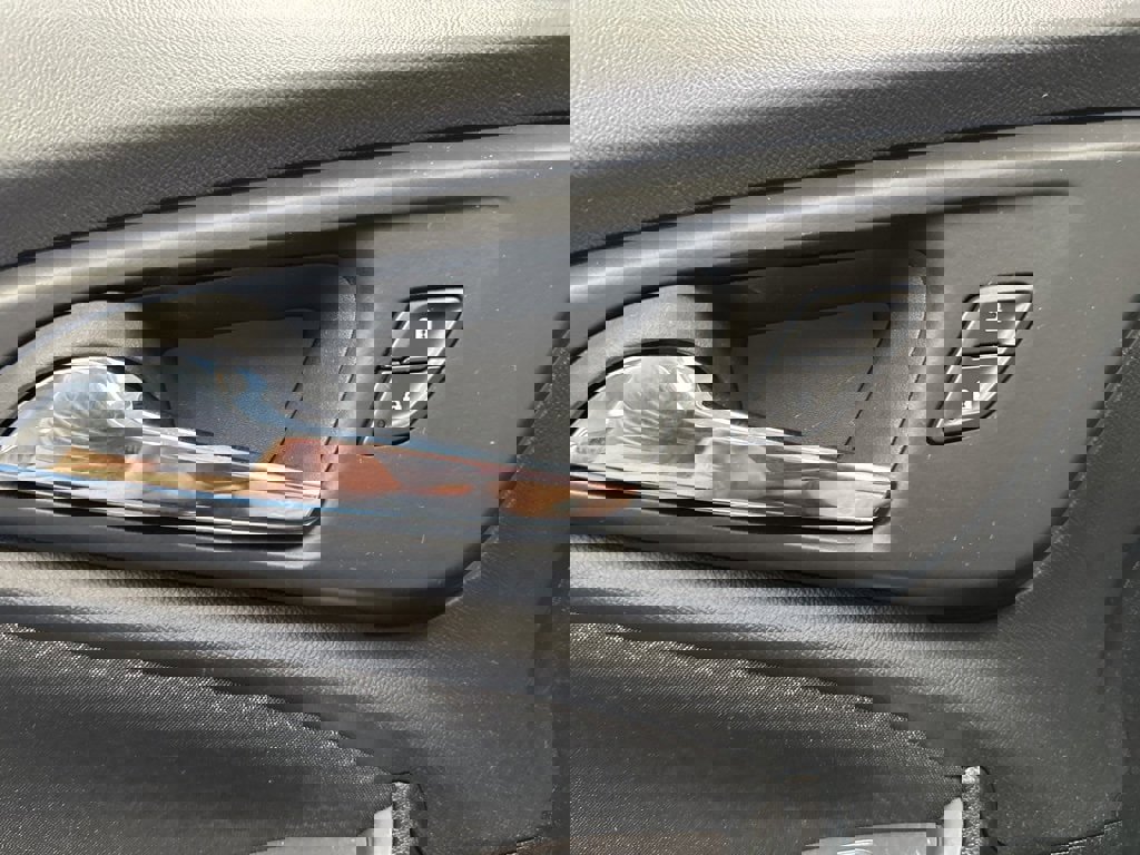 Certified 2025 Chevrolet Malibu LT image 20