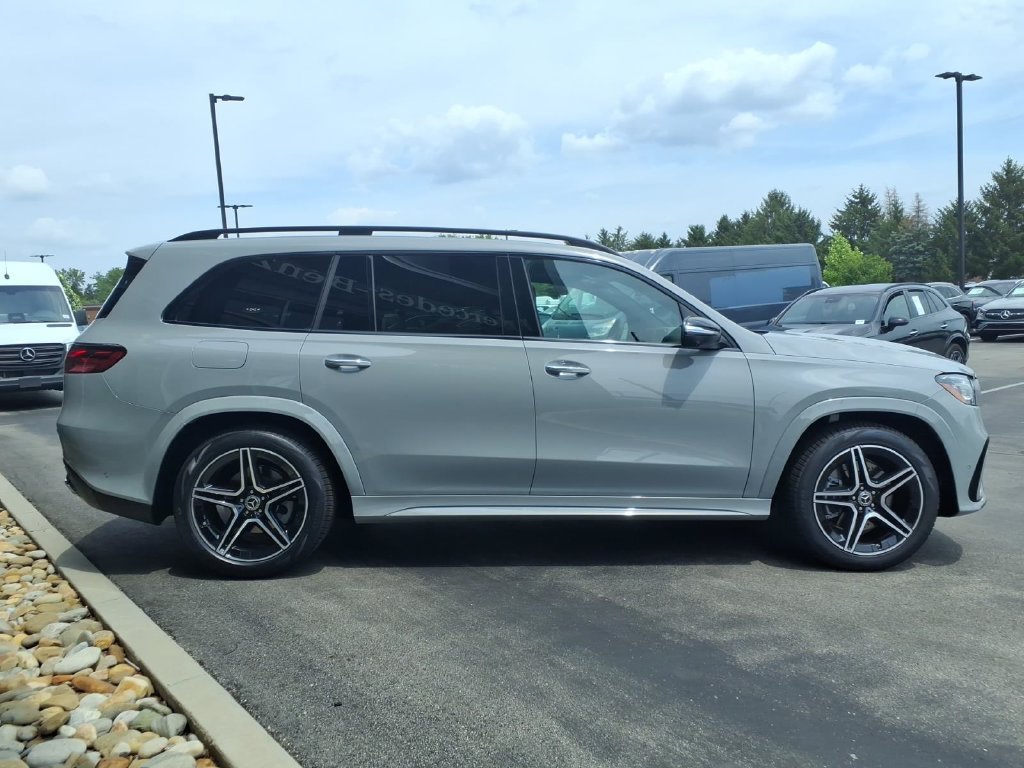 New 2026 Mercedes-Benz GLS 450 4MATIC image 7