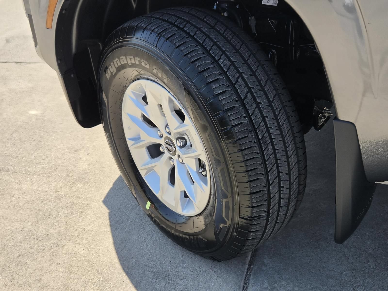 New 2027 Nissan Frontier S AWD/4WD image 9