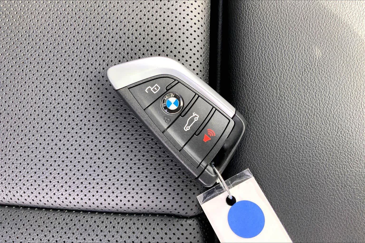 Used 2024 BMW 330i Sedan RWD image 14