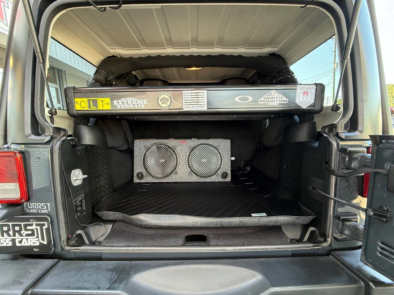 Used 2017 Jeep Wrangler Unlimited Rubicon w/ Cold Weather Group image 24