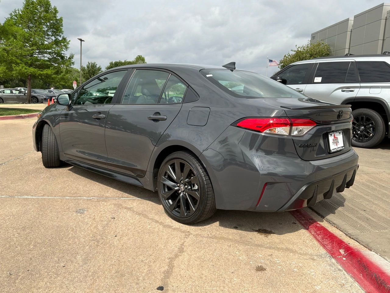 Used 2024 Toyota Corolla SE image 8