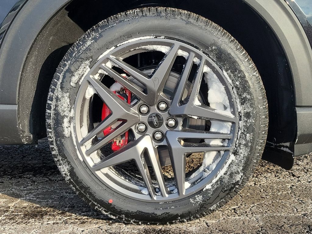 New 2026 Ford Explorer ST-Line w/ ST-Line Street Pack image 9