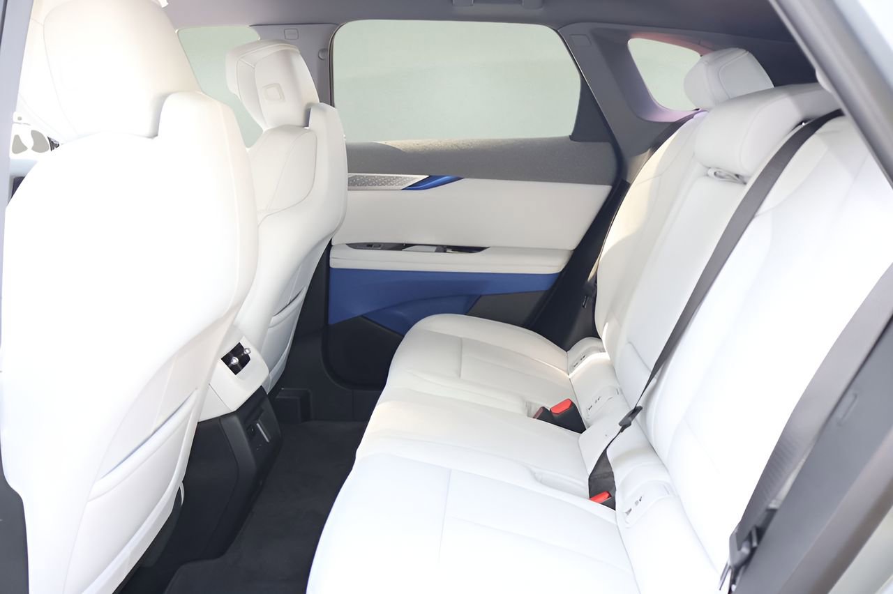 New 2026 Cadillac Optiq Luxury 2 RWD image 13