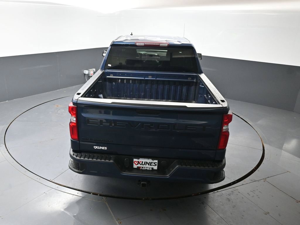 Used 2022 Chevrolet Silverado 1500 Custom w/ LPO, Dark Essentials Package AWD/4WD image 46