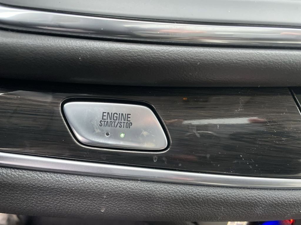 Used 2023 Buick Enclave Essence w/ Experience Buick Package image 18