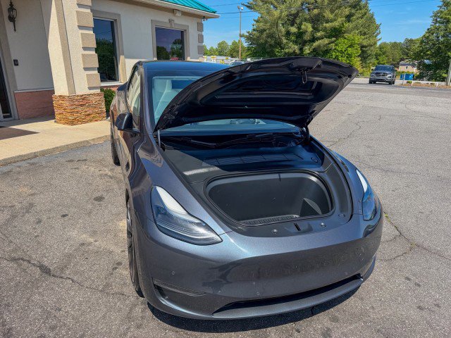 Used 2021 Tesla Model Y Performance AWD/4WD image 19