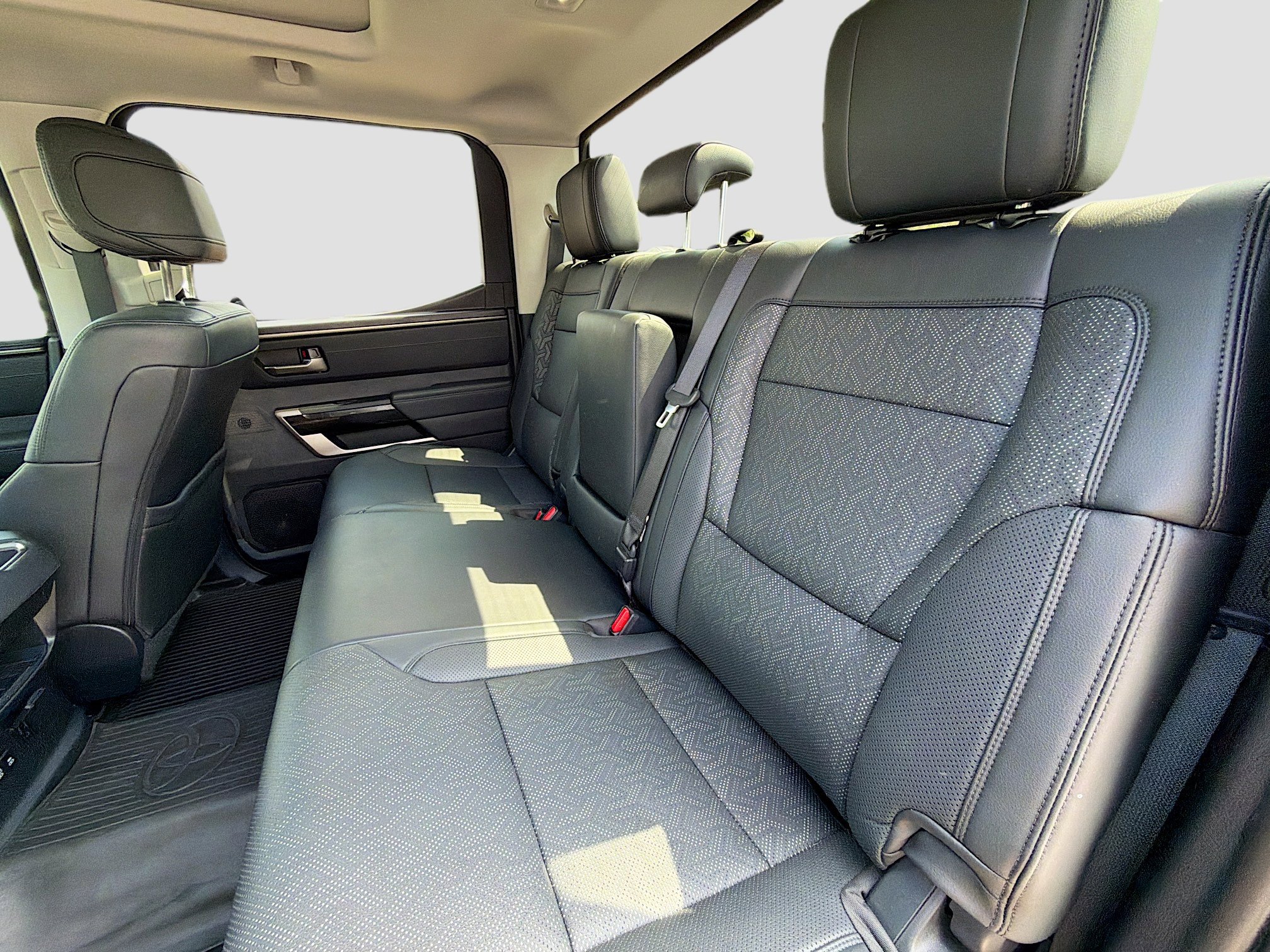 Used 2024 Toyota Tundra Limited w/ Power Package RWD image 19